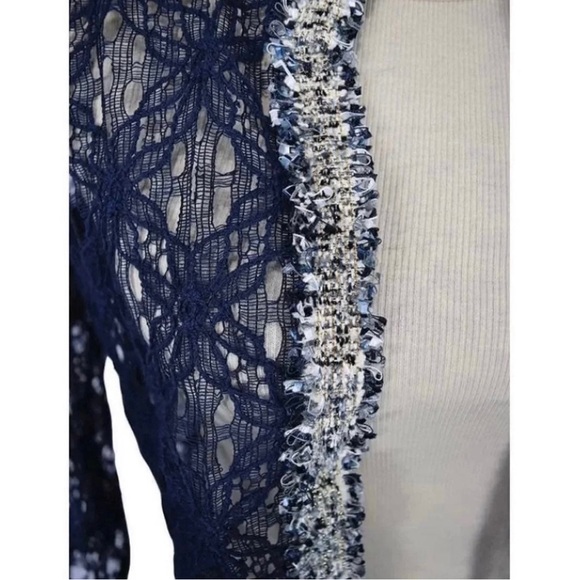 Lace cardigan size large - Picture 6 of 7